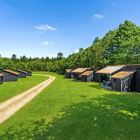 1 Bedroom In * Hampen